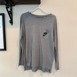 Nike Heather Gray Crewneck Top Size M
